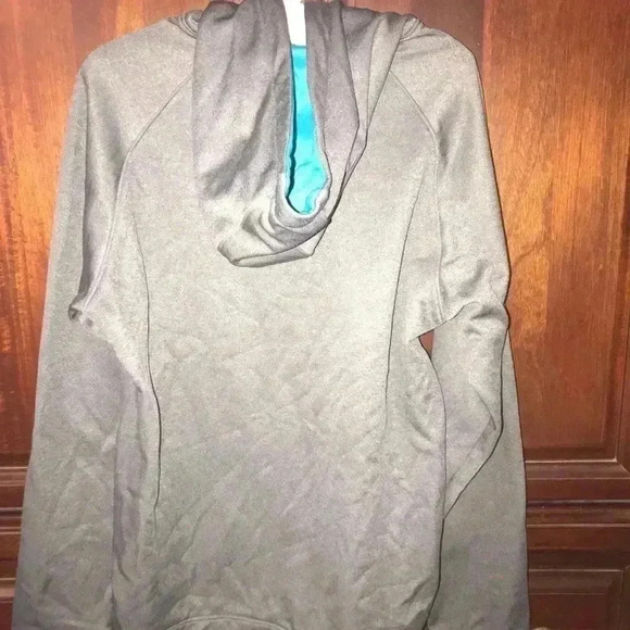 WOMENS UNDER ARMOUR PULLOVER HOODIE SIZE SMALL - Picture 8 of 8